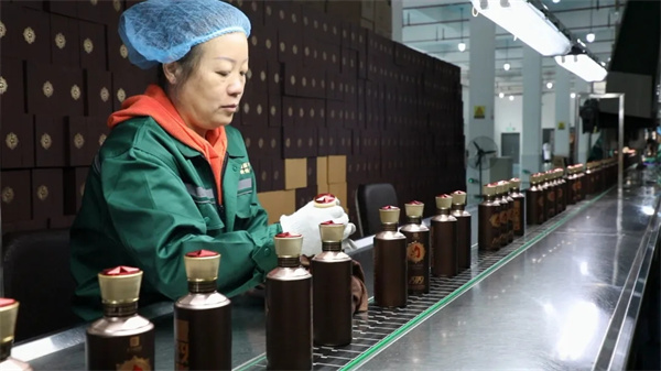 匀酒：奋力冲刺1500吨年度目标任务